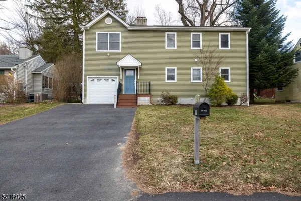 $3,700 | 31 Lakeview Road, Sparta, NJ 07871