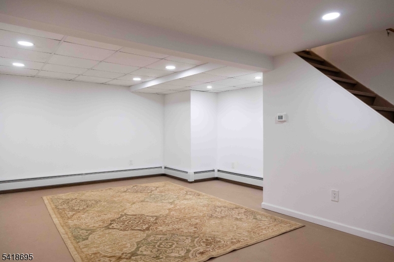 31 Lakeview Road Sparta, NJ 07871 - Photo 34 of 48