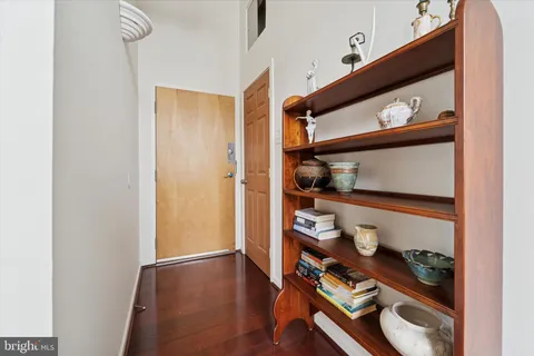 $250,000 | 1100 South Broad Street, Unit 706B, Philadelphia, PA 19146