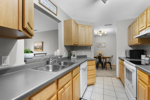 $249,900 | 102 Prairie Heights Drive, Unit 216, Verona, WI 53593