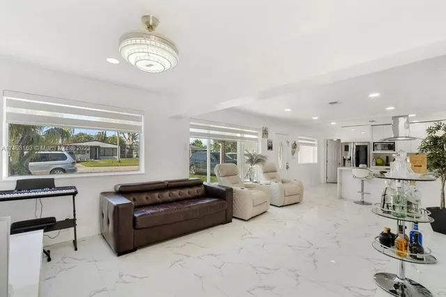 $555,000 | 6841 Atlanta Street, Hollywood, FL 33024