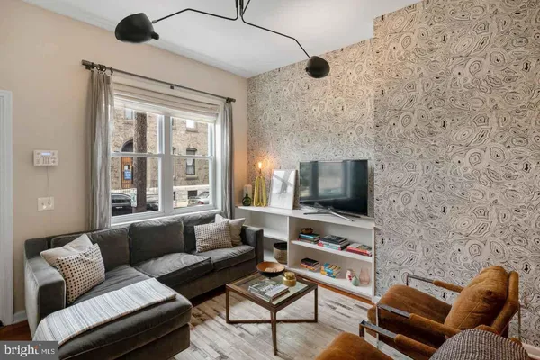 $2,500 | 1724 Morris Street, Philadelphia, PA 19145