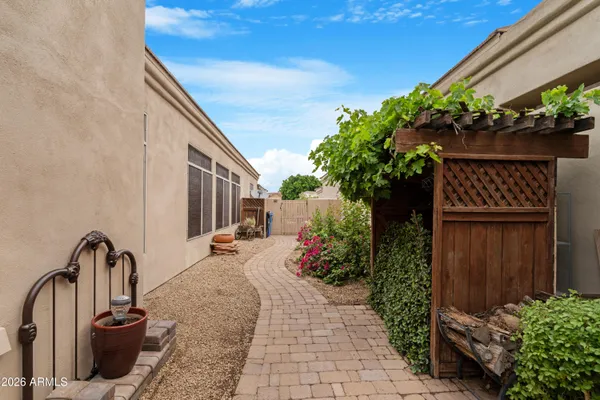 $558,000 | 2107 East Beautiful Lane, Phoenix, AZ 85042