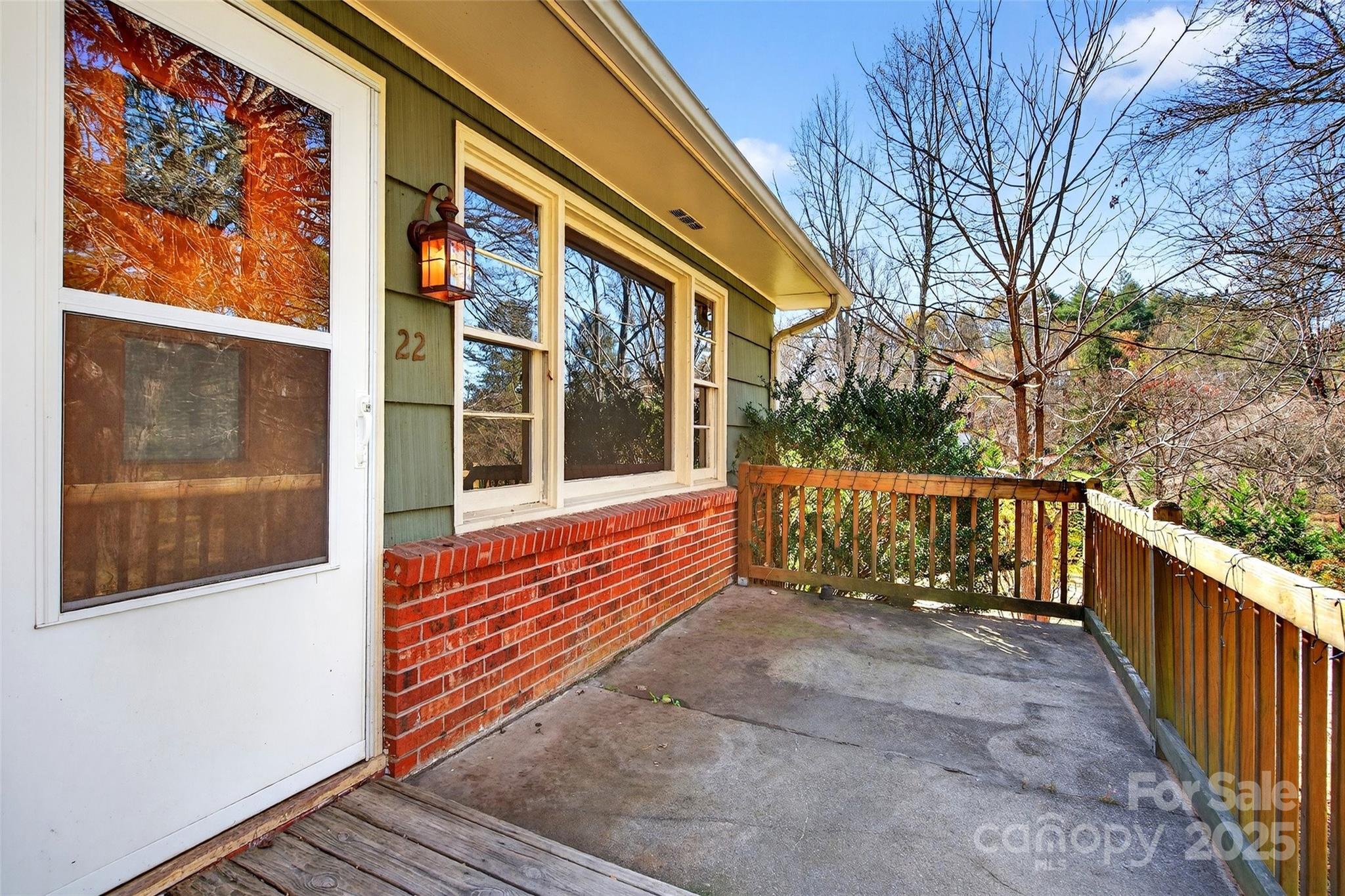 22 Woods Road Fairview, NC 28730 - Photo 4 of 34