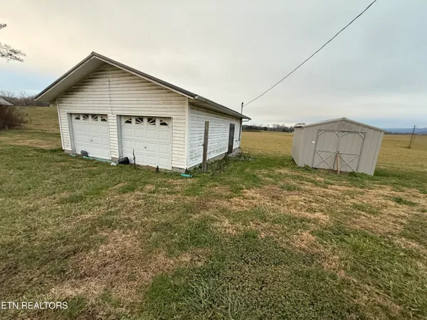 $299,000 | 224 Walnut Hill Lane, Ewing, VA 24248