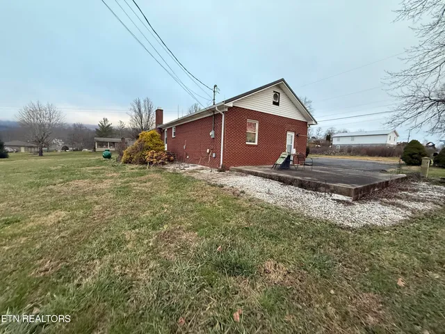 $299,000 | 224 Walnut Hill Lane, Ewing, VA 24248