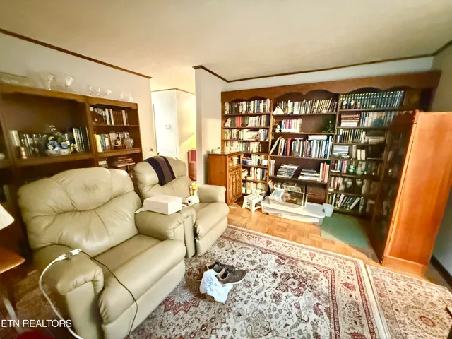 $299,000 | 224 Walnut Hill Lane, Ewing, VA 24248