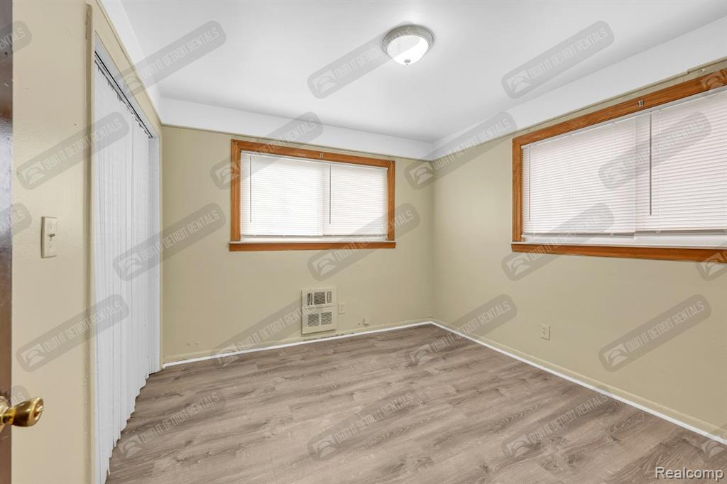 16721 Greenfield Road Detroit, MI 48235 - Photo 9 of 18