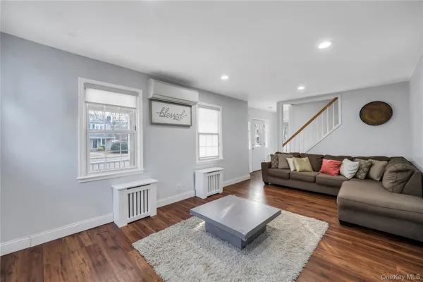 $748,888 | 655 Joy Boulevard, Baldwin, NY 11510