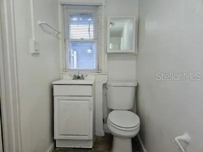 $1,750 | 944 15th Avenue South, Unit 1, St. Petersburg, FL 33705