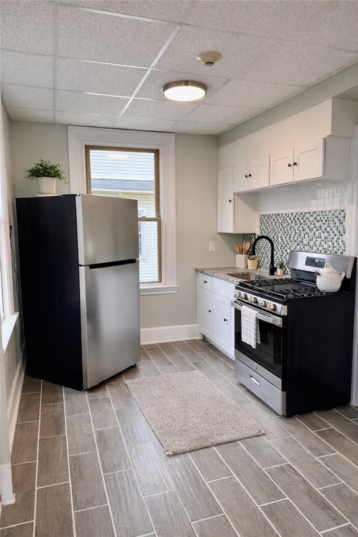 123 Cottage Street, Unit 5 Pawtucket, RI 02860 - Photo 2 of 7