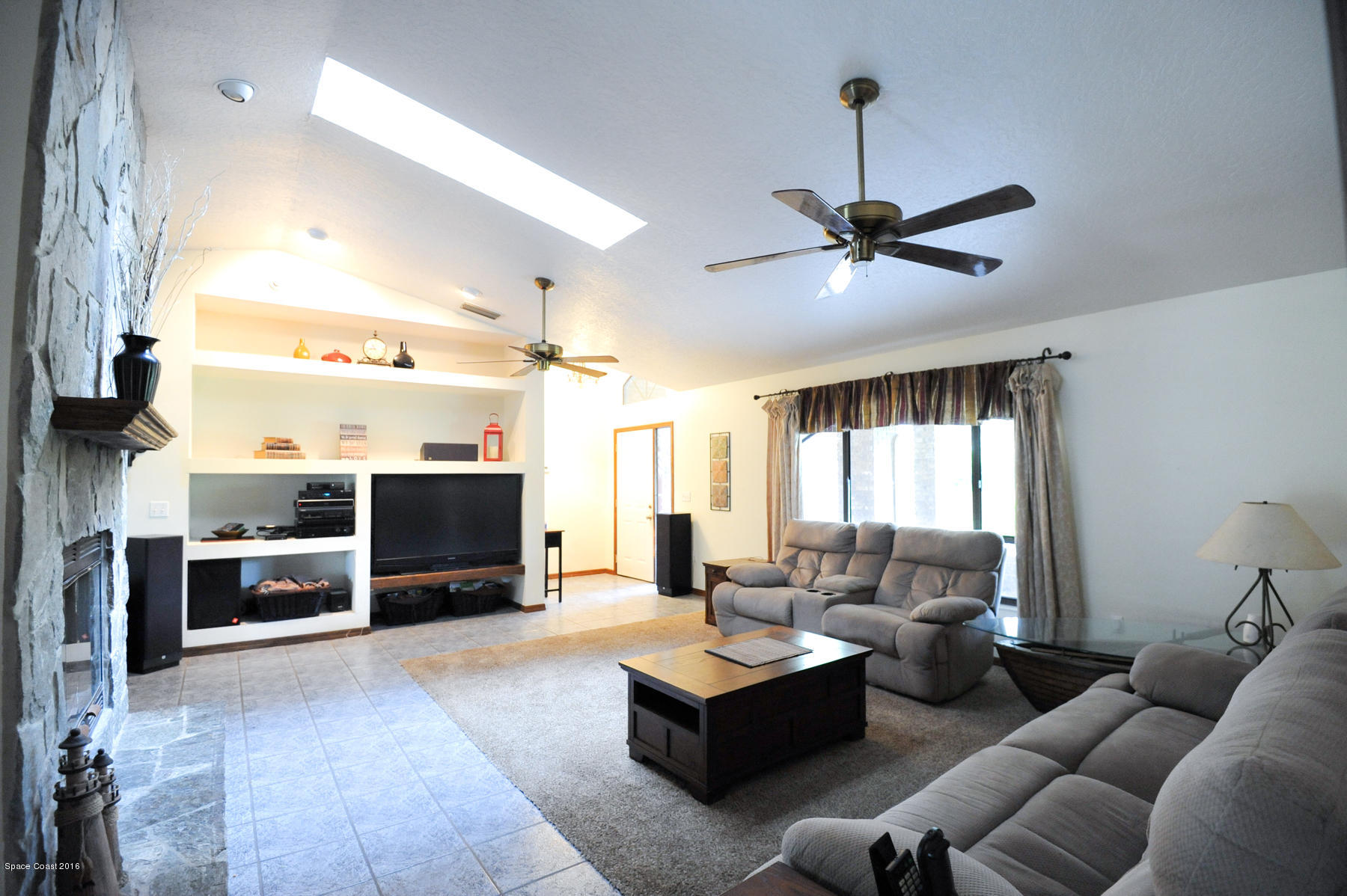 4135 James Road Cocoa, FL 32926 - Photo 3 of 18 Family Room1
