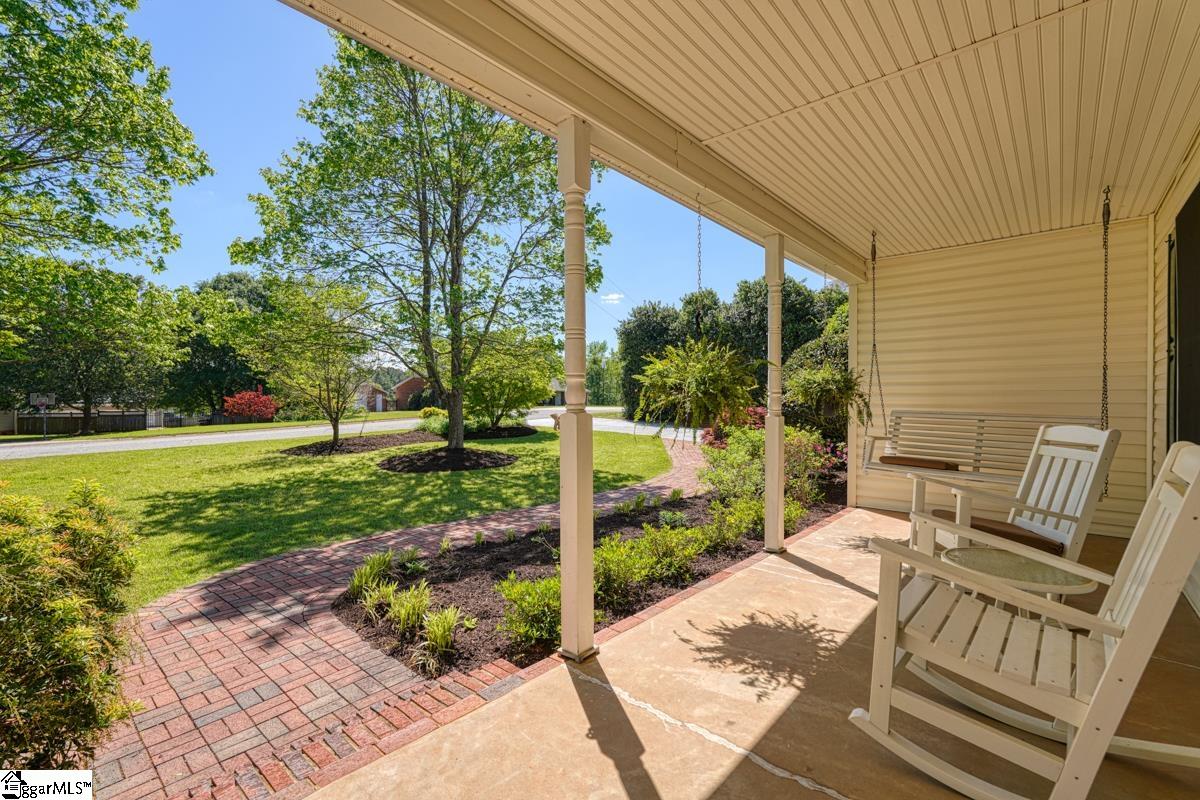 245 Valley High Drive Inman, SC 29349 - Photo 2 of 36