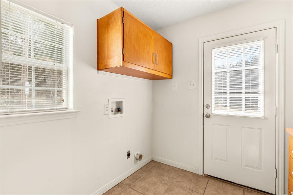 375 Panther Branch Road Valley Mills, TX 76689 - Photo 12 of 34