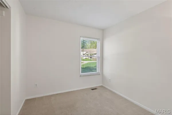 $300,000 | 433 Woodland Hill Court, Manchester, MO 63021