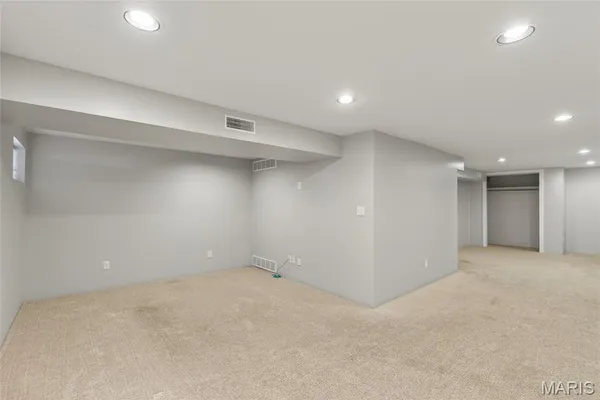 $300,000 | 433 Woodland Hill Court, Manchester, MO 63021