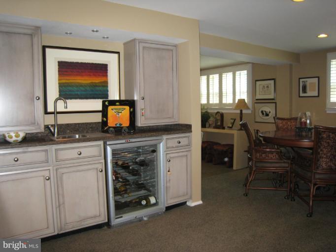 5301 Ravensworth Road Springfield, VA 22151 - Photo 13 of 27 Interior (General)