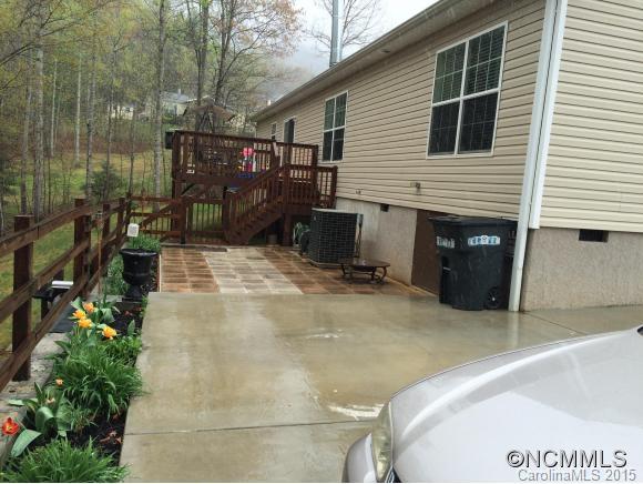 28 Slick Rock Road Leicester, NC 28748 - Photo 2 of 17 Gallery Image 2