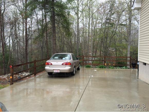 28 Slick Rock Road Leicester, NC 28748 - Photo 4 of 17 Gallery Image 4