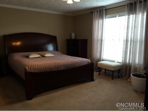 28 Slick Rock Road Leicester, NC 28748 - Photo 10 of 17 Gallery Image 10