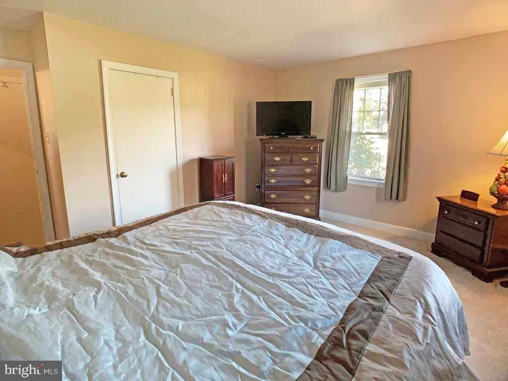 425 Springbrook Lane Hatboro, PA 19040 - Photo 10 of 27 Bedroom #1, carpeted