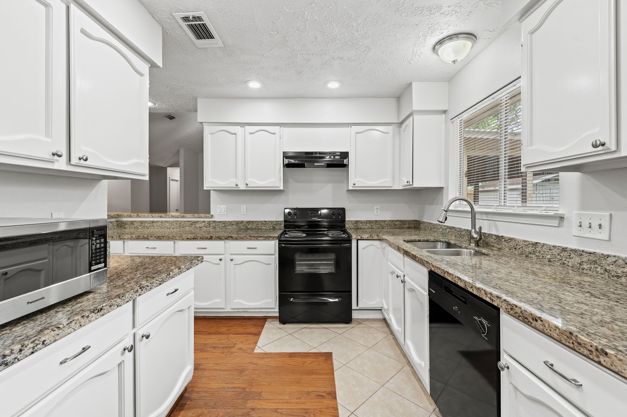 4503 Pineville Lane Spring, TX 77388 - Photo 12 of 24 Kitchen