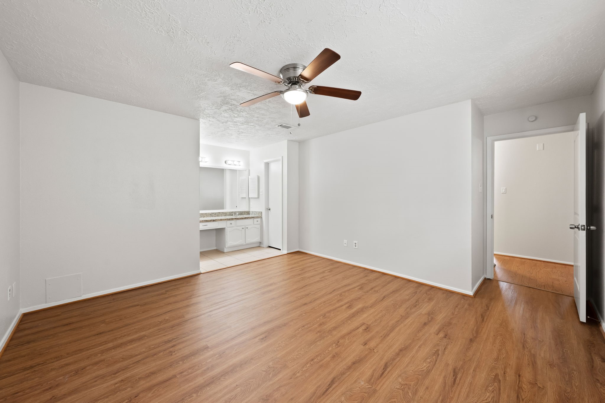 4503 Pineville Lane Spring, TX 77388 - Photo 14 of 24 Primary Bedroom