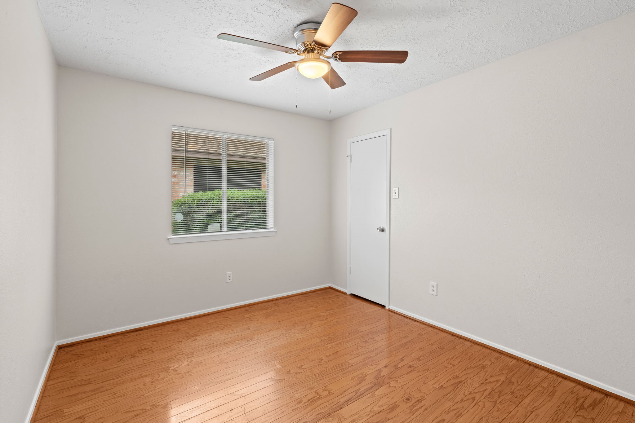 4503 Pineville Lane Spring, TX 77388 - Photo 20 of 24 Bedroom 3