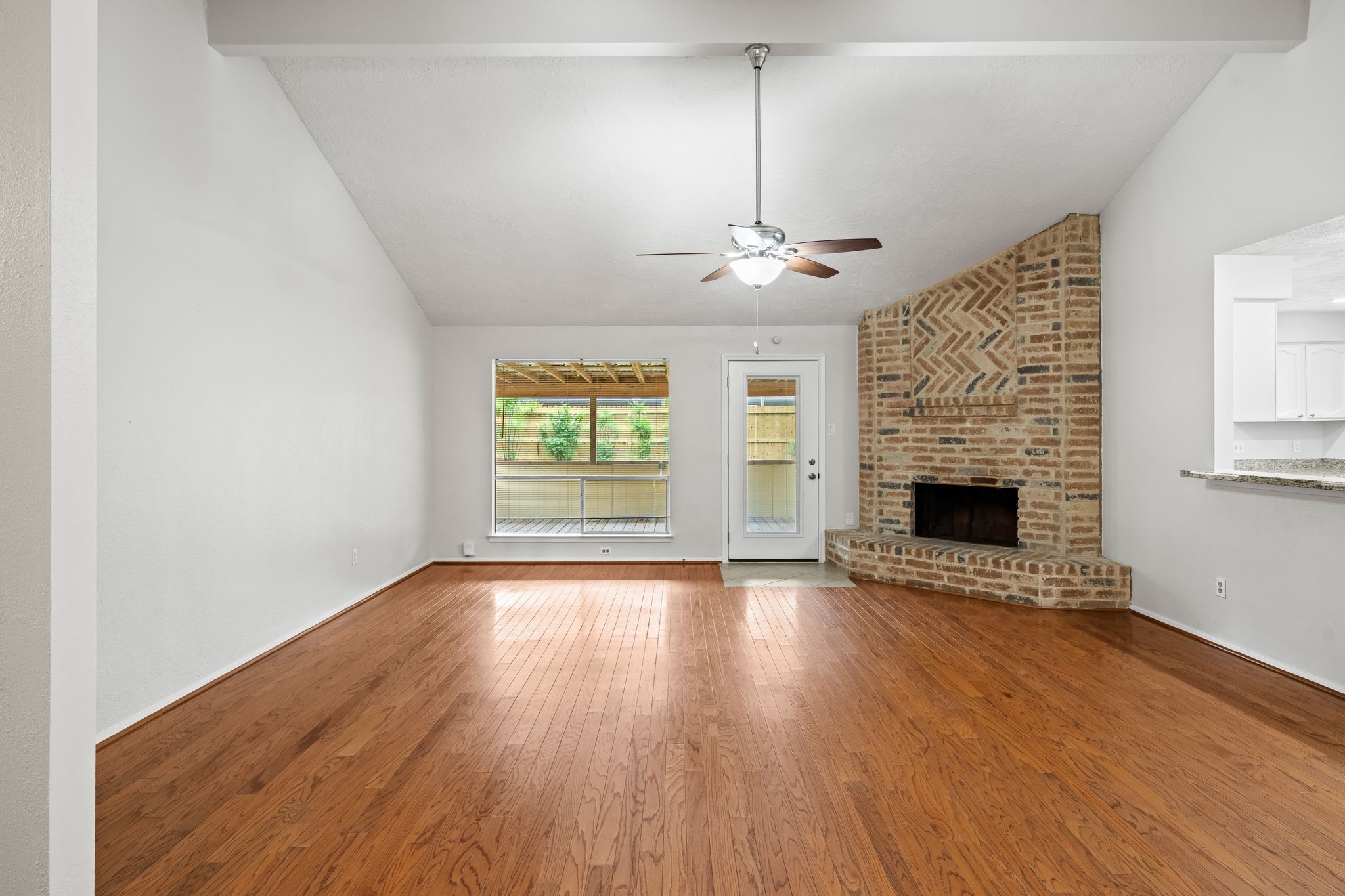 4503 Pineville Lane Spring, TX 77388 - Photo 4 of 24 Living Room