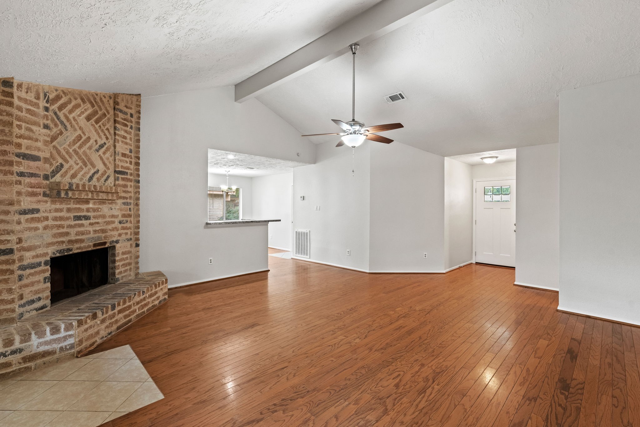4503 Pineville Lane Spring, TX 77388 - Photo 6 of 24 Living Room