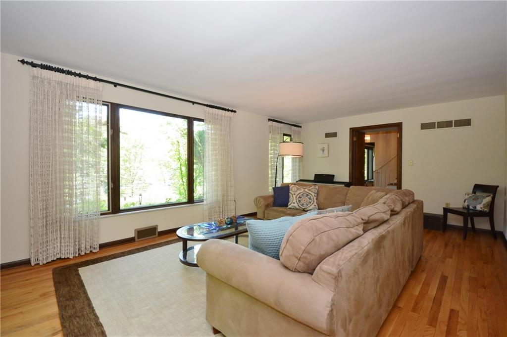 350 Hunt Road Fox Chapel, PA 15215 - Photo 8 of 25 Gallery Image 8