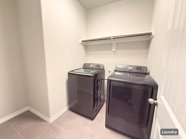 $2,600 | 3708 Harbour Mist Trail, Denton, TX 76208