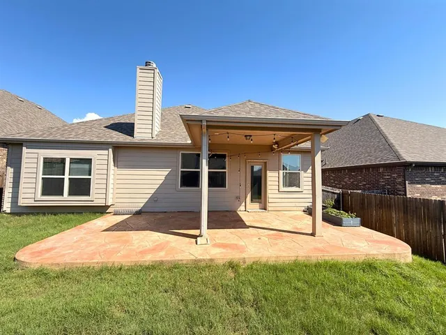 $2,600 | 3708 Harbour Mist Trail, Denton, TX 76208