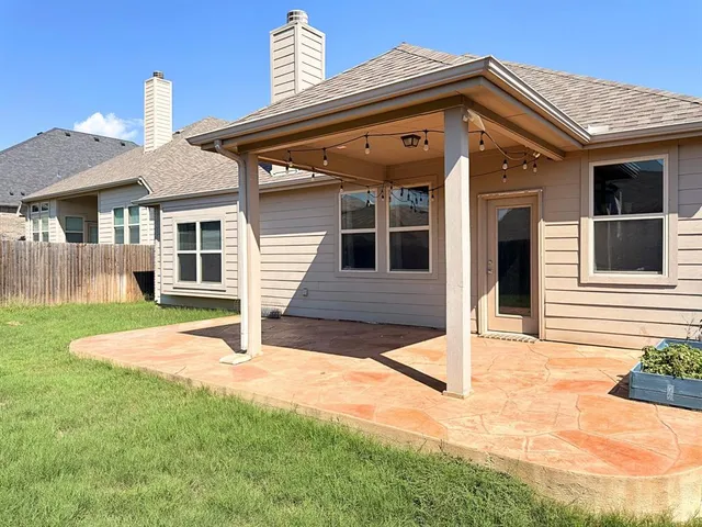 $2,600 | 3708 Harbour Mist Trail, Denton, TX 76208