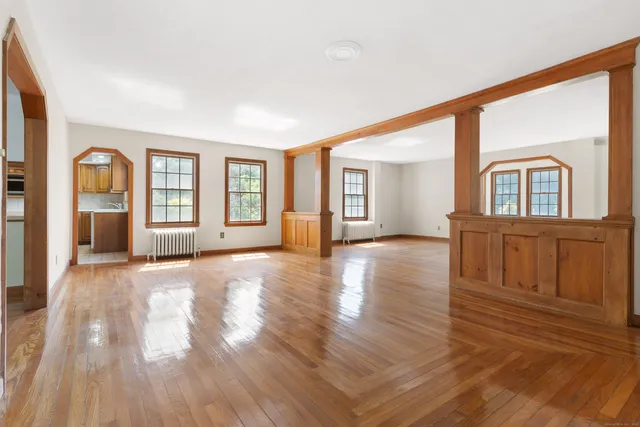 $749,000 | 200 Damascus Road, Branford, CT 06405