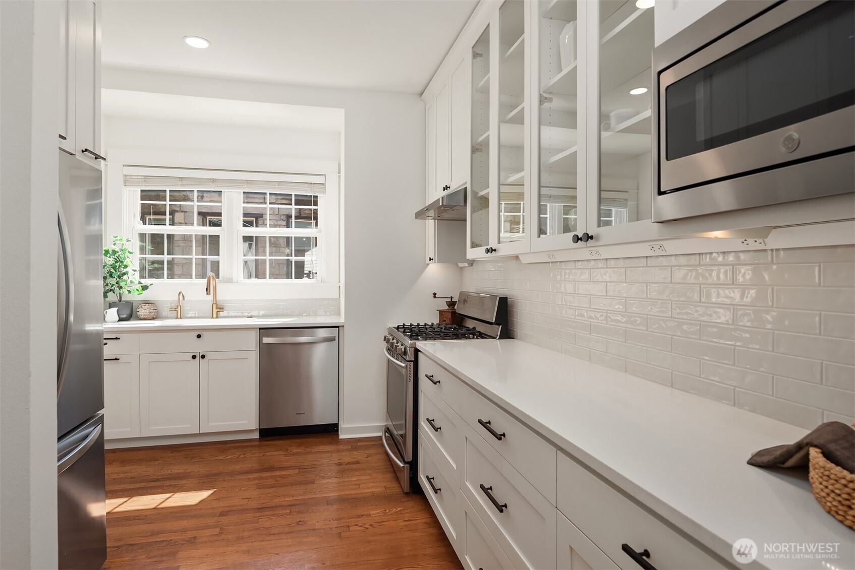830 Northeast 59th Street Seattle, WA 98105 - Photo 16 of 35