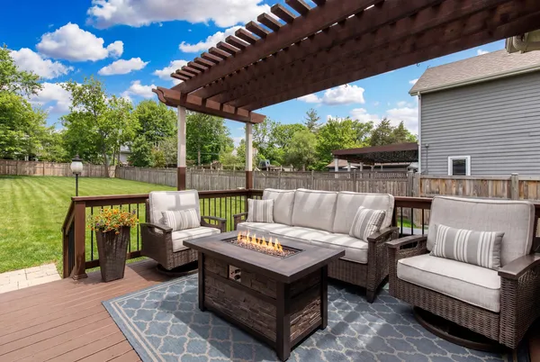 $949,900 | 4736 Devon Avenue, Lisle, IL 60532