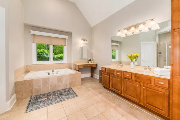 $949,900 | 4736 Devon Avenue, Lisle, IL 60532