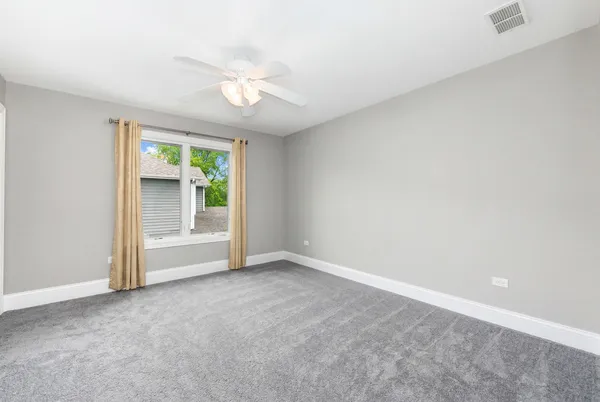 $949,900 | 4736 Devon Avenue, Lisle, IL 60532