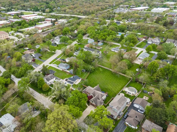 $949,900 | 4736 Devon Avenue, Lisle, IL 60532