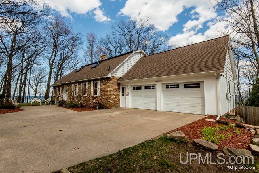 1000 Allouez Road Marquette, MI 49855 - Photo 5 of 30