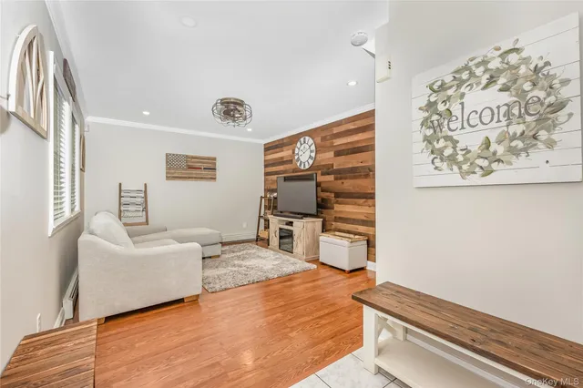 $749,999 | 1291 Boston Avenue, Bay Shore, NY 11706