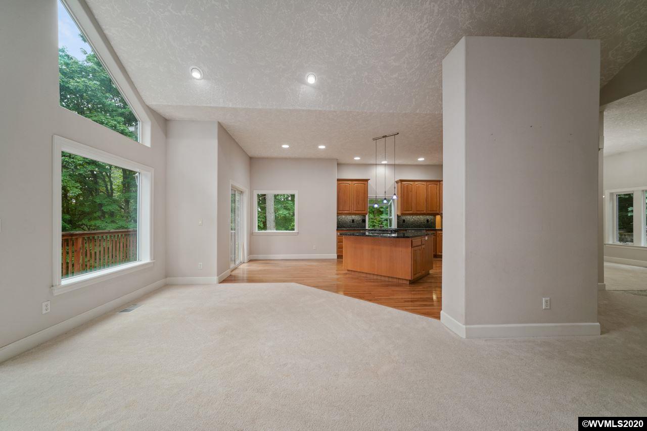 9823 Liberty Road South Salem, OR 97306 - Photo 14 of 41