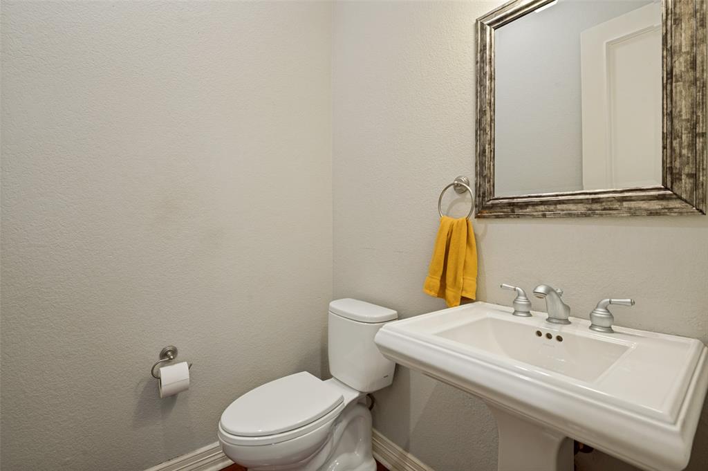 2205 Canton Street, Unit 105 Dallas, TX 75201 - Photo 34 of 38
