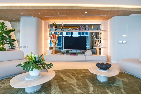 $9,850 | 700 Northeast 24th Street, Unit 3603, Miami, FL 33137