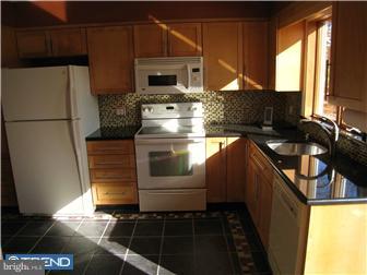 3247 Manor Road Huntingdon Valley, PA 19006 - Photo 3 of 12 Gallery Image 3