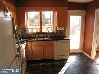 3247 Manor Road Huntingdon Valley, PA 19006 - Photo 4 of 12 Gallery Image 4