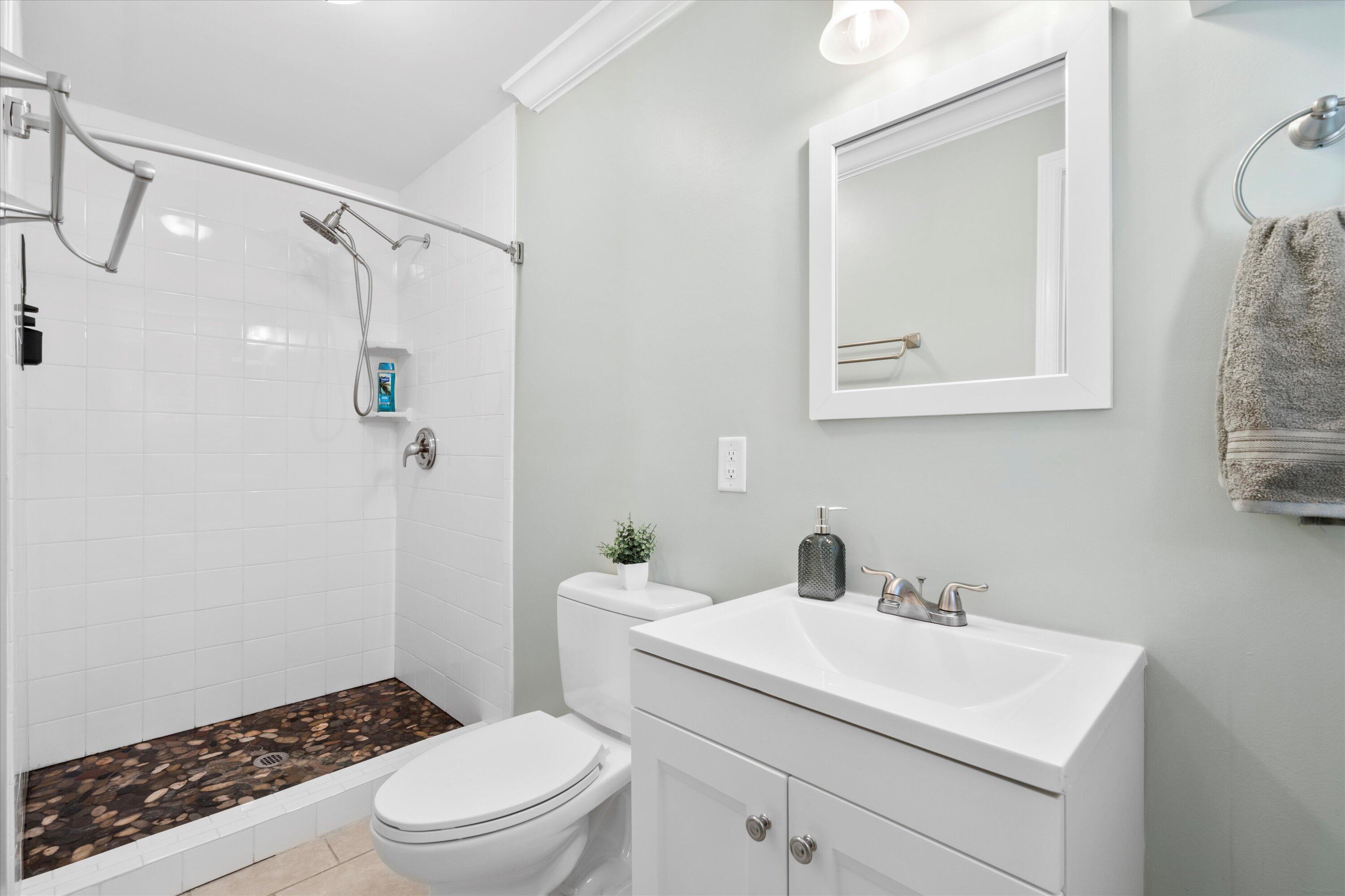 1174 Fort Johnson Road Charleston, SC 29412 - Photo 12 of 24 21-DSC02318