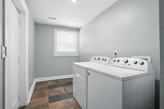 $520,000 | 1174 Fort Johnson Road, Charleston, SC 29412