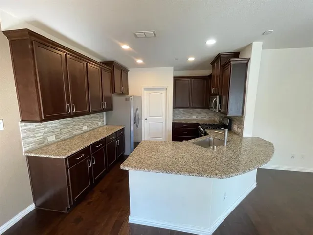 $2,200 | 4776 Bridgewater Street, Plano, TX 75074